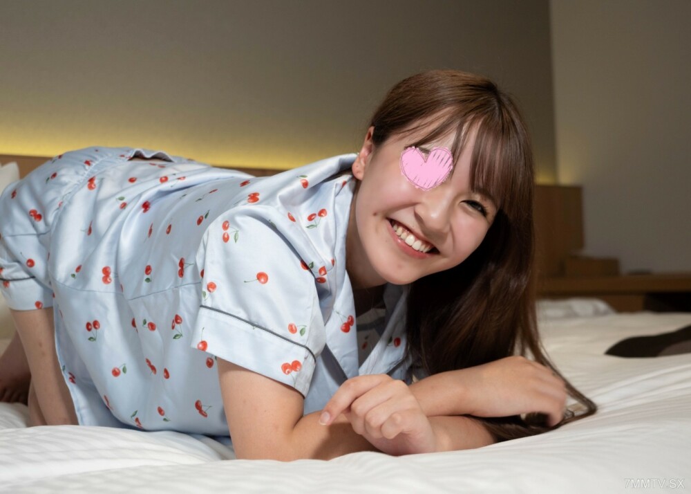 FC2-PPV-4143598 Pyjamas de Ojama ♥ 我无法无天，别再逼迫了 ♥ Aiji，19 岁，个性开朗，哈哈，超级可爱 ♥ 我无法无天，我有天然的阴毛和业余反应 ♥