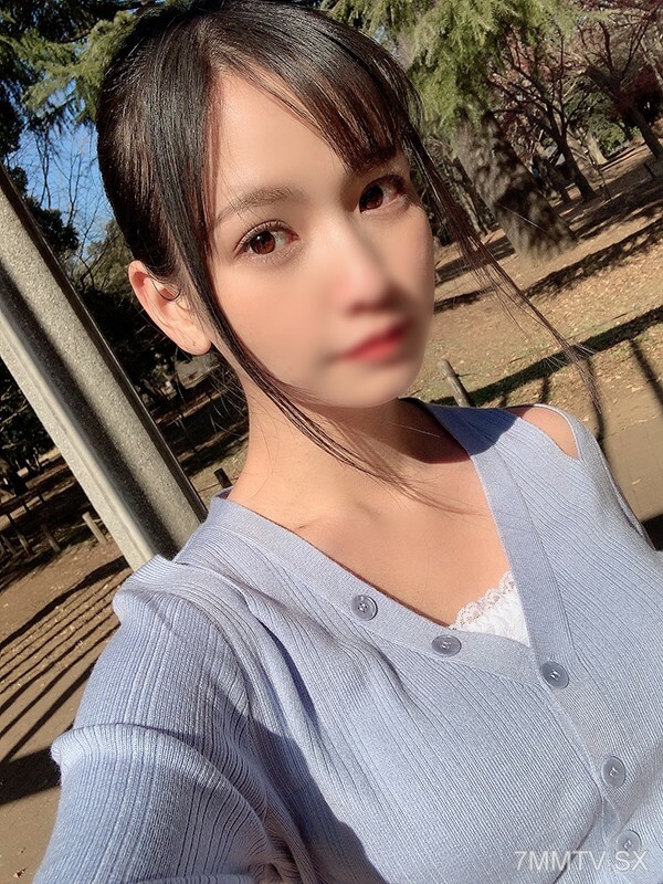 FC2-PPV-4161355 *首批限量* ☆美中出☆永远可见的「Mechakyawa」 **大学生，20岁，张雄一可爱的声音，生日快乐♪中出