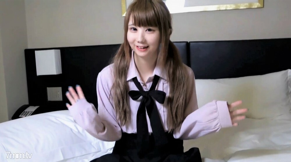 FC2-PPV-1943141 [否] 感恩节 [限量 100 件 1480 → OFF 至 740pt！] 受欢迎的 Dosukeberori 女孩♥️ 用电动按摩机一只手连续射精♥️ 大量阴道射精！ ！！ ♥️ * 评论福利 / 高画质 Ver.