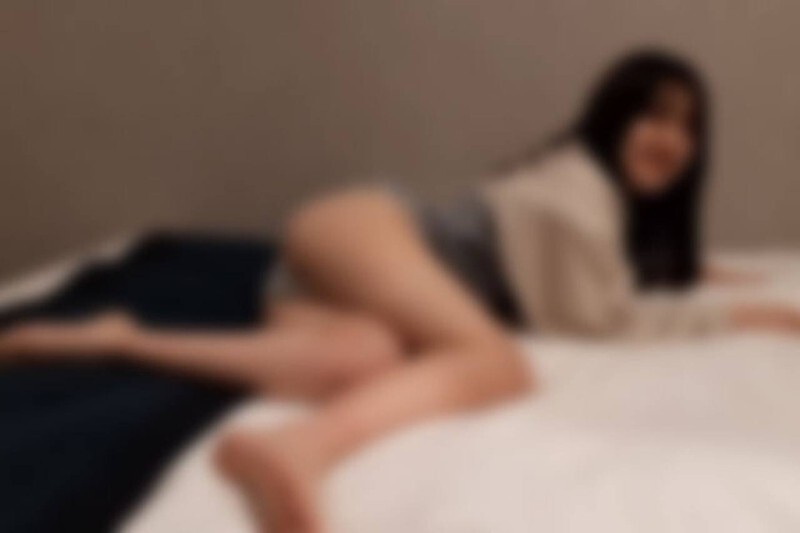 FC2-PPV-4732148 *30号前新顾客可享70%折扣* [无码] 与害羞可爱的年轻妻子重逢。她平时充满活力的样子与她性感的眼神和臀部动作形成了鲜明对比，堪称最佳的gap萌。