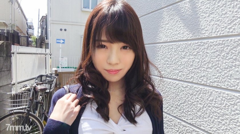 SIRO-3798 应用业余，第一次 AV 拍摄 78 我爱舔阴！漂亮的公交导游要钱申请AV！第一次奇闻趣事！我对演员的技术感到痛苦♪
