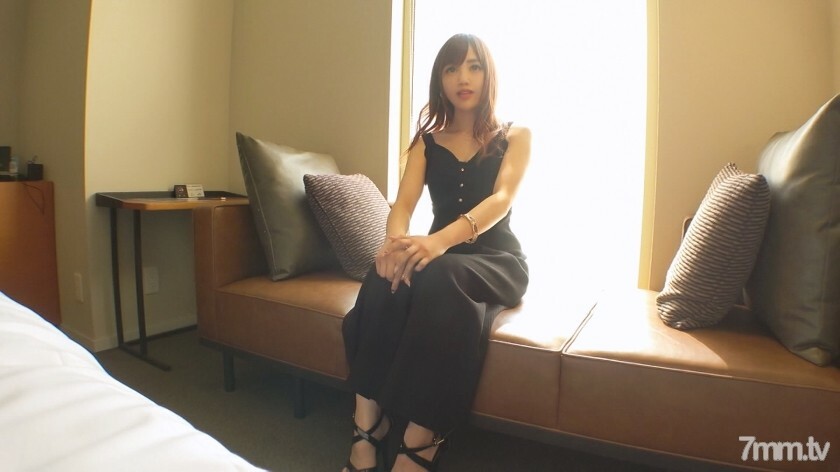 SIRO-3894 [第一枪] [关西方言gal] [美白模特身材] 大气明亮的业余gal。事实上，我的经验很少。我仍然对我有生以来第一次这样做的经历感到惊讶。网上AV应用→AV体验拍摄1032