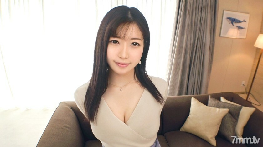 SIRO-4808 【第一枪】【光泽出众的美臀】【不忠的美人妻】发现身材纤细但身体部位美的美人妻。一边对著上位姿势的女人摇动美乳一边迷人地闪闪发光，不知道释放的欲望不会停留.. 应用外行，第一次AV拍摄270