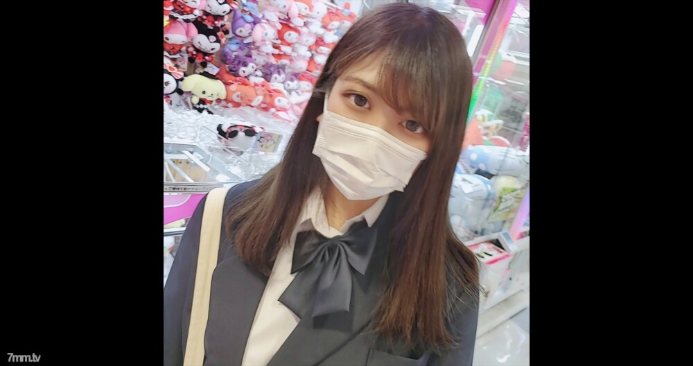 FC2-PPV-2585652 第一枪！ ！！数量有限[未经审查] 一个对我很好奇的巨乳女学生……我答应了，但我无法忍受并射出阴道射精！ ！！ （专题片）
