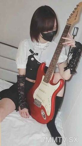FC2-PPV-3061517 想法需要出生成女孩/美大腿组女孩/厕所衣服阴道射精后牛孩子……
