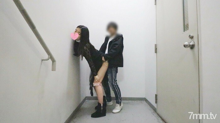 FC2-PPV-1825851 【非业余单拍】从路边遥控的高潮插入到疯狂的阴道射精裸露在城市的该死的婊子女孩！昏厥抽搐使我失去记忆 精液粘在我身上，即使我射精，“它不是仍然勃起吗？”