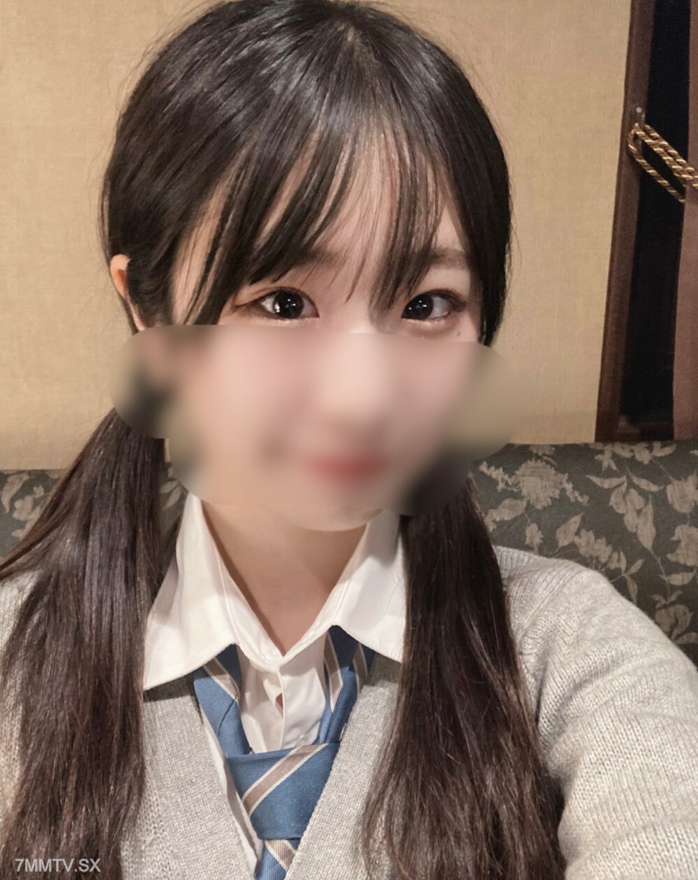 FC2-PPV-3133741 很遗憾没有遇见你！ [全图] 超E杯美女！超可爱的镜头！关节部位完全暴露的母牛小牛姿势，忍受性吸引力，郁平的第一次射精！