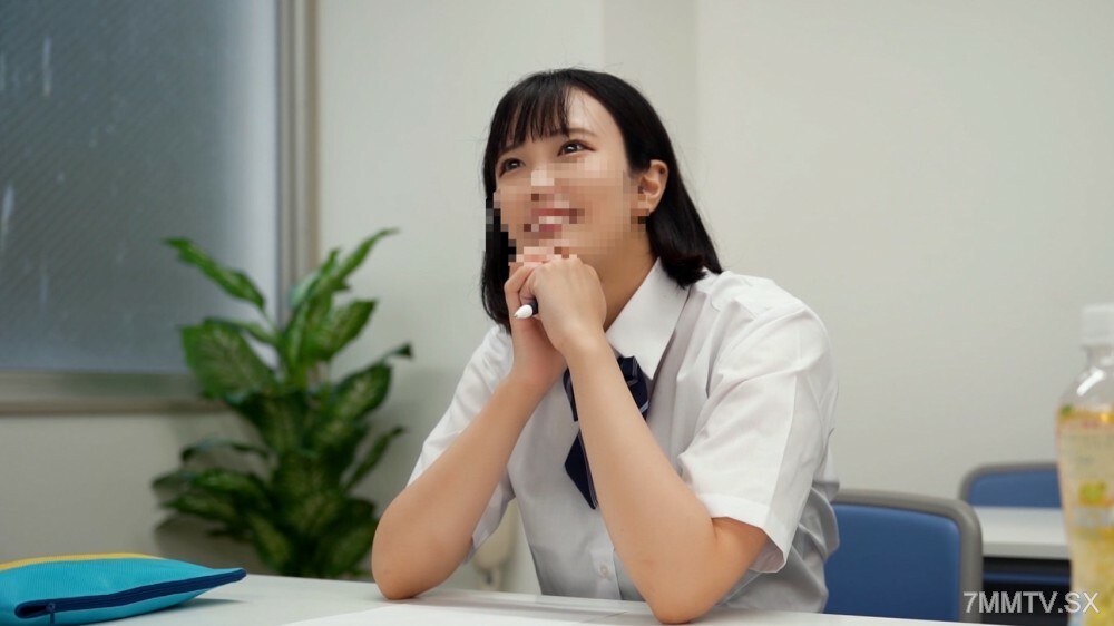 FC2-PPV-3196196 [特价至 3/20] 一直亲吻和做爱。 86分钟4个镜头给一个孤独的萌妹子。
